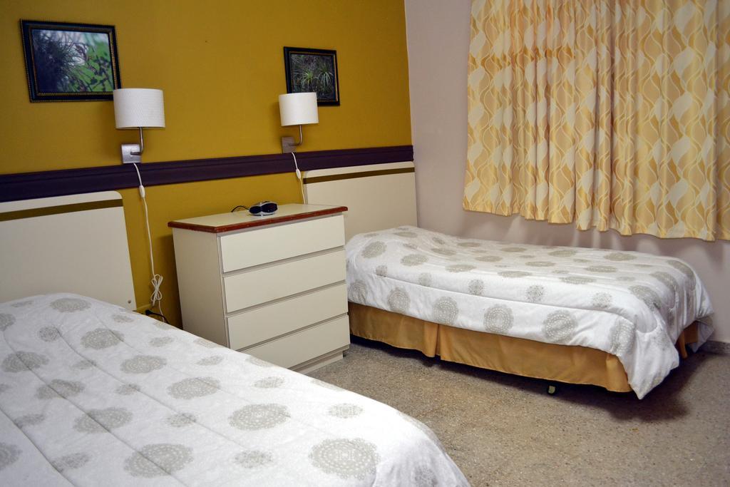 Hostal Universitario Сан-Херман Екстер'єр фото