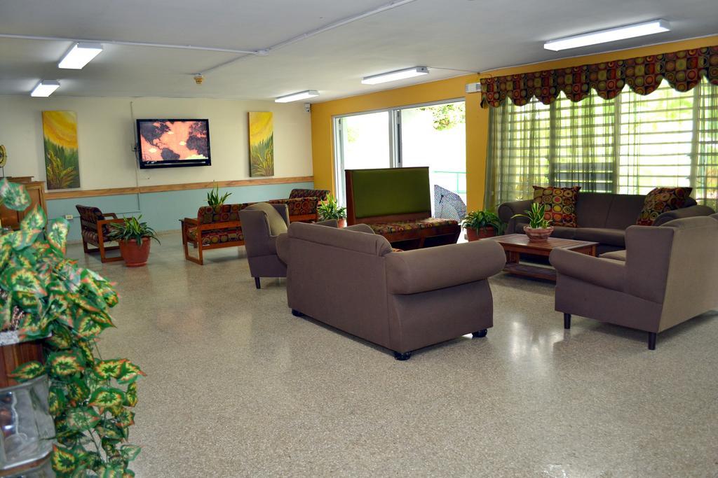 Hostal Universitario Сан-Херман Екстер'єр фото