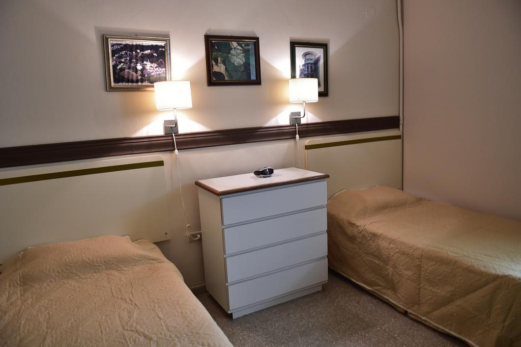 Hostal Universitario Сан-Херман Екстер'єр фото